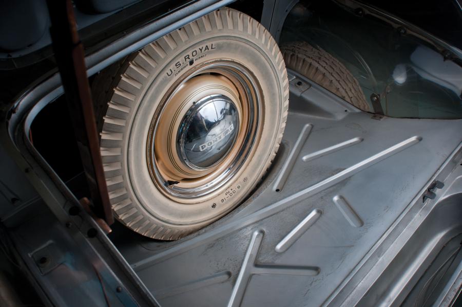  Pontiac Plexiglas Deluxe Six Ghost Car 1939 года  (фото 11 из 21)